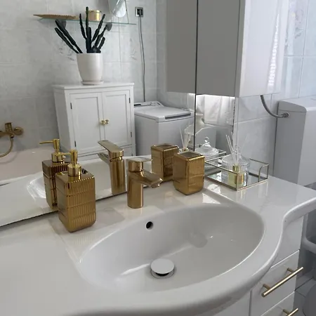 Bartol Apartman Betina